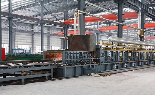 Heat treatment furnace for tubes