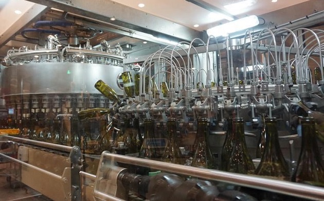 The use of SS tubes in wine bottling.